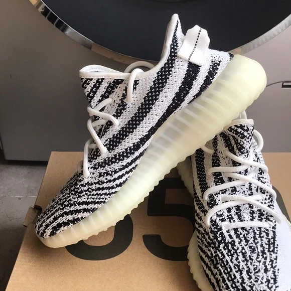 Yeezy Boost 350 V2